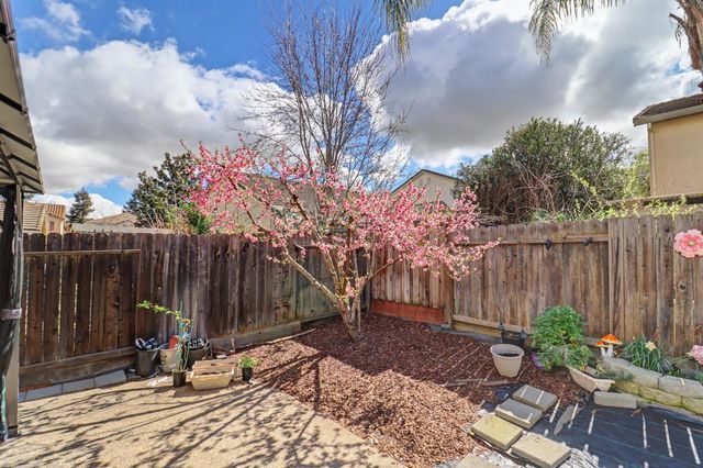 10056 Wexted Way, Elk Grove, CA 95757