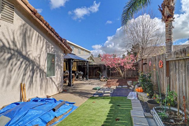 10056 Wexted Way, Elk Grove, CA 95757