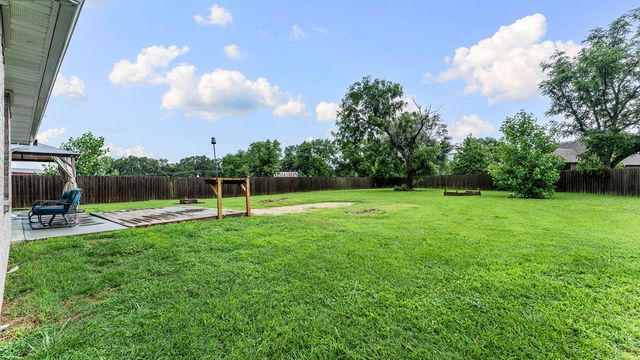 202 Adams Street, Pea Ridge, AR 72751