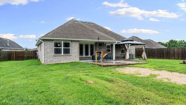 202 Adams Street, Pea Ridge, AR 72751