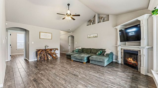 202 Adams Street, Pea Ridge, AR 72751