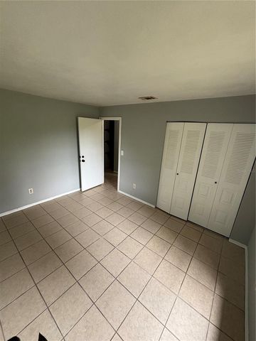 2321 SW 31ST PLACE, Gainesville, FL 32608