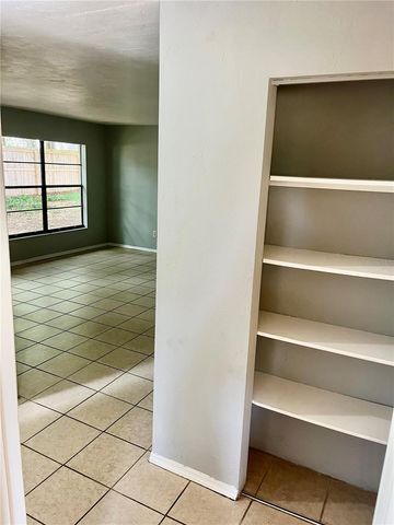 2321 SW 31ST PLACE, Gainesville, FL 32608