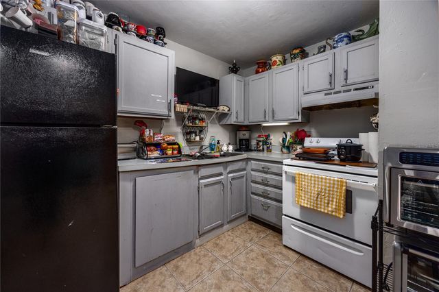 2321 SW 31ST PLACE, Gainesville, FL 32608