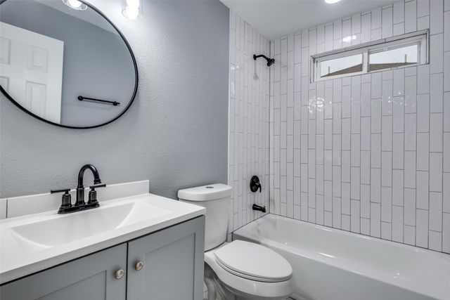 5006 Bartlett Avenue, Dallas, TX 75216
