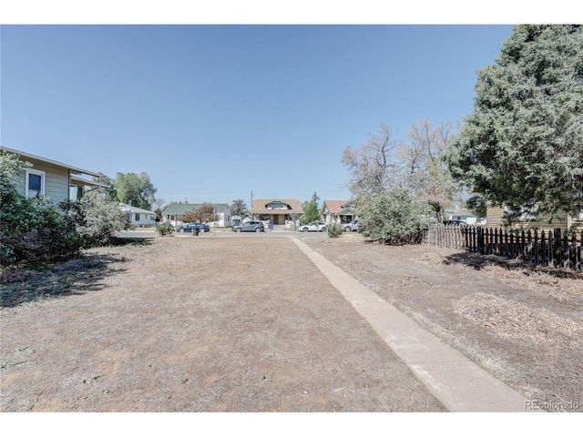 126 S 9th Ave, Brighton, CO 80601