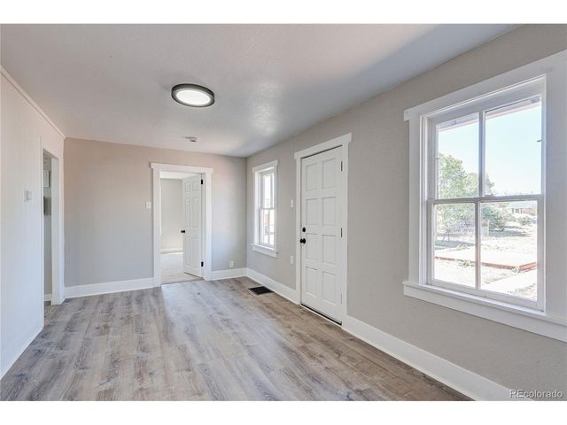 126 S 9th Ave, Brighton, CO 80601