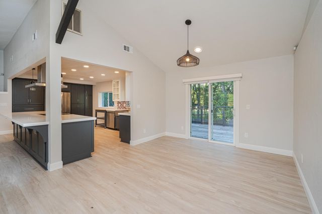 6990 Auburn Folsom Rd, Granite Bay, CA 95746