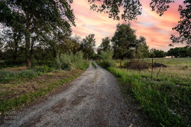 6990 Auburn Folsom Rd, Granite Bay, CA 95746