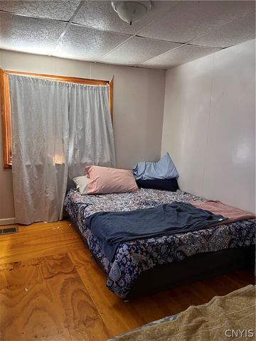 1131 Whitesboro Street, Utica, NY 13502