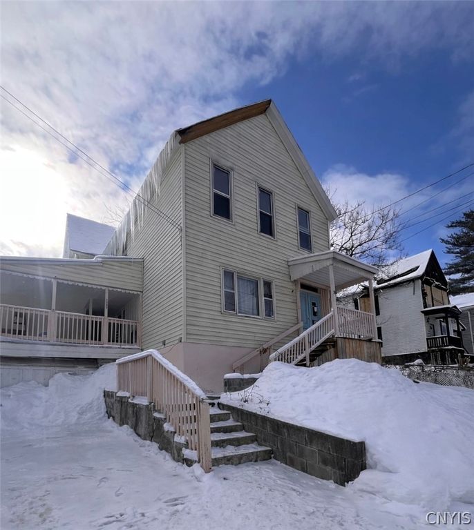 1131 Whitesboro Street, Utica, NY 13502