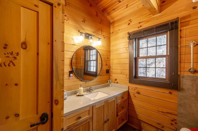 18591 Hockman Road, Rockbridge, OH 43149