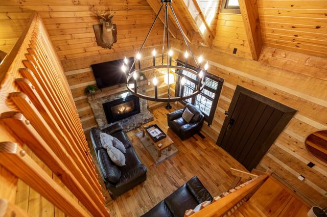 18591 Hockman Road, Rockbridge, OH 43149