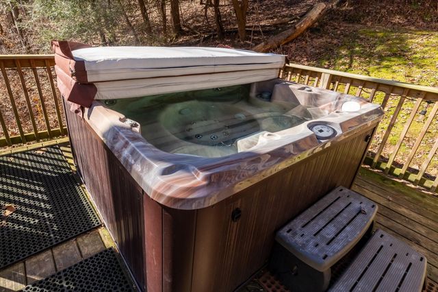 18591 Hockman Road, Rockbridge, OH 43149