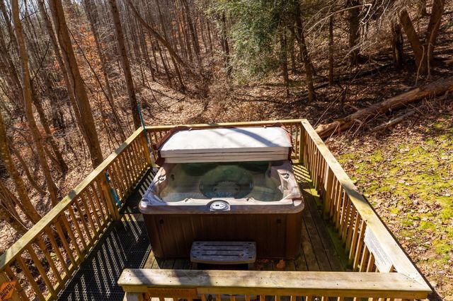 18591 Hockman Road, Rockbridge, OH 43149