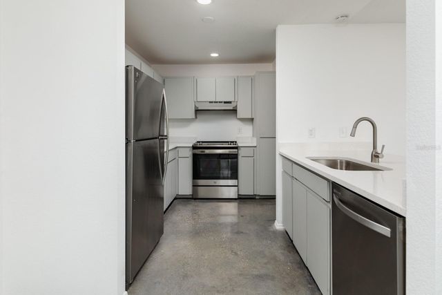 4774 PALERMO COURT NE 4774, St Petersburg, FL 33703