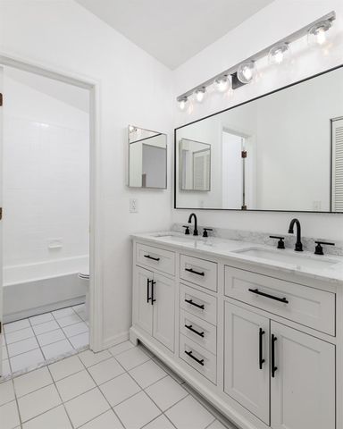 4774 PALERMO COURT NE 4774, St Petersburg, FL 33703