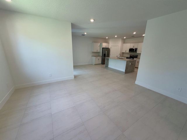 6570 SE Park Trace Drive, Stuart, FL 34997