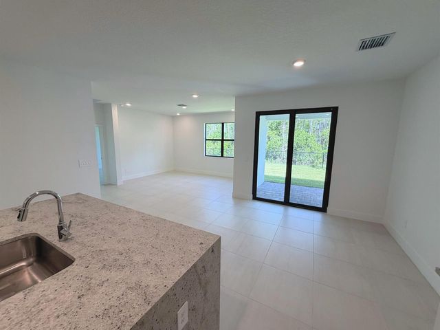 6570 SE Park Trace Drive, Stuart, FL 34997
