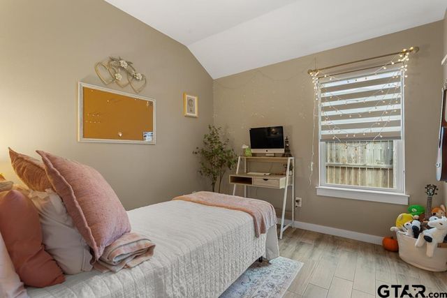 17110 Crossing Circle, Lindale, TX 75771