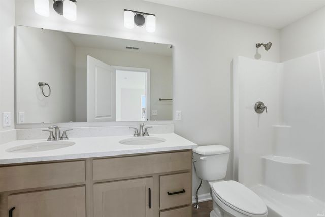 10390 Silver Rock Chase, New Haven, IN 46774