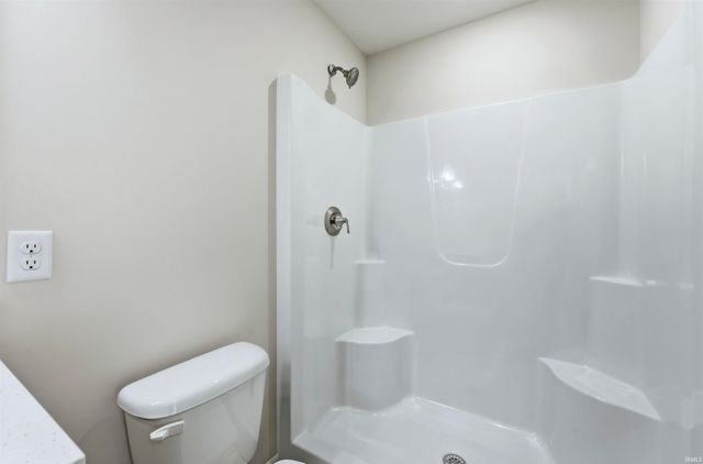 10390 Silver Rock Chase, New Haven, IN 46774