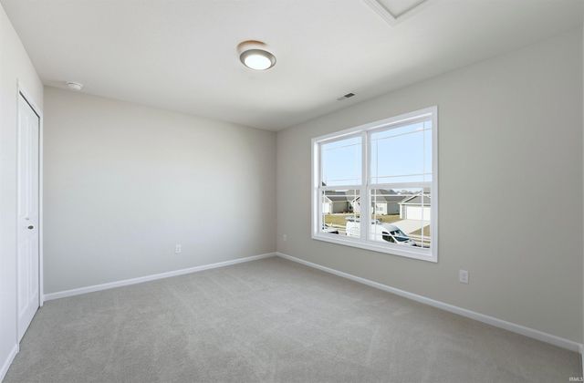 10390 Silver Rock Chase, New Haven, IN 46774