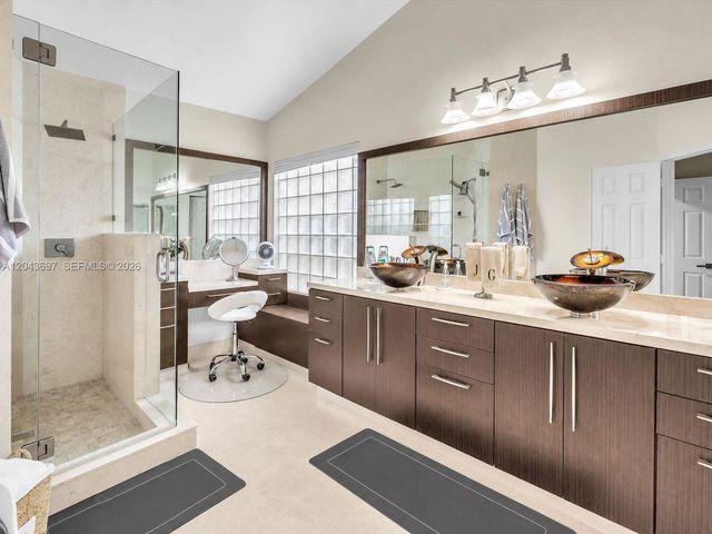639 Verona Place 639, Weston, FL 33326