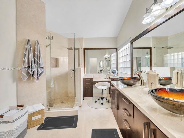 639 Verona Place 639, Weston, FL 33326