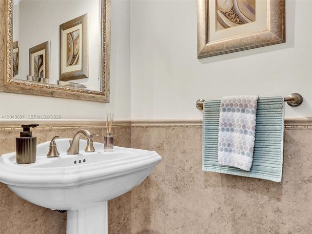 639 Verona Place 639, Weston, FL 33326