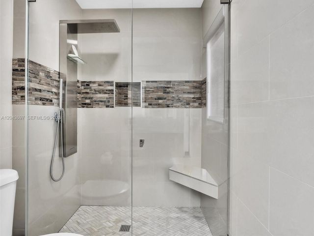 639 Verona Place 639, Weston, FL 33326