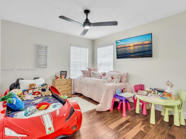 639 Verona Place 639, Weston, FL 33326