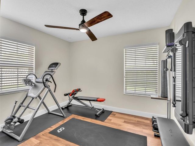 639 Verona Place 639, Weston, FL 33326