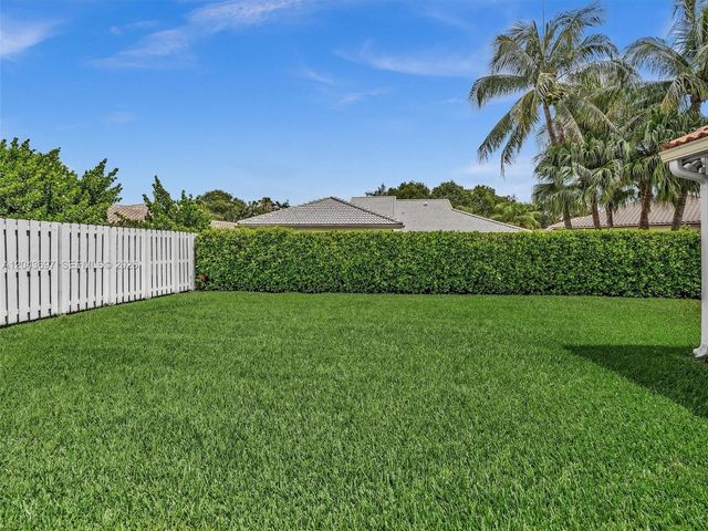 639 Verona Place 639, Weston, FL 33326