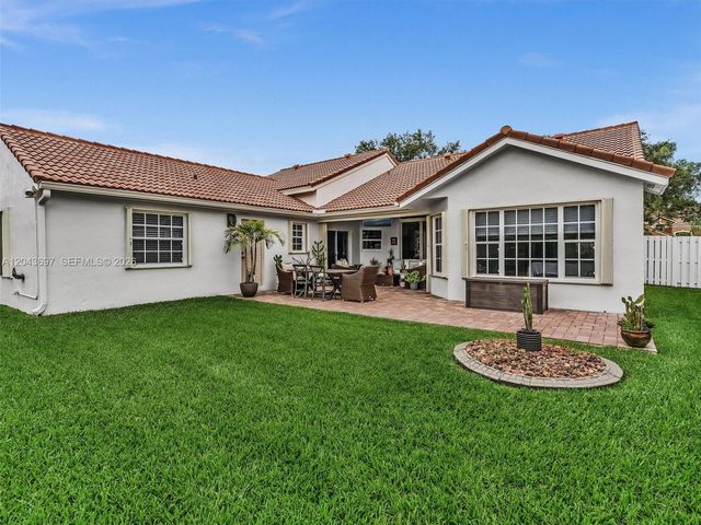 639 Verona Place 639, Weston, FL 33326