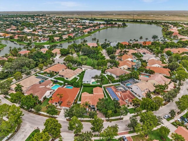 639 Verona Place 639, Weston, FL 33326