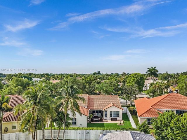 639 Verona Place 639, Weston, FL 33326