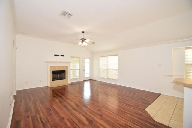 5726 Indigo Trails Drive, Richmond, TX 77469