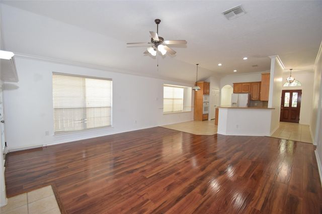 5726 Indigo Trails Drive, Richmond, TX 77469