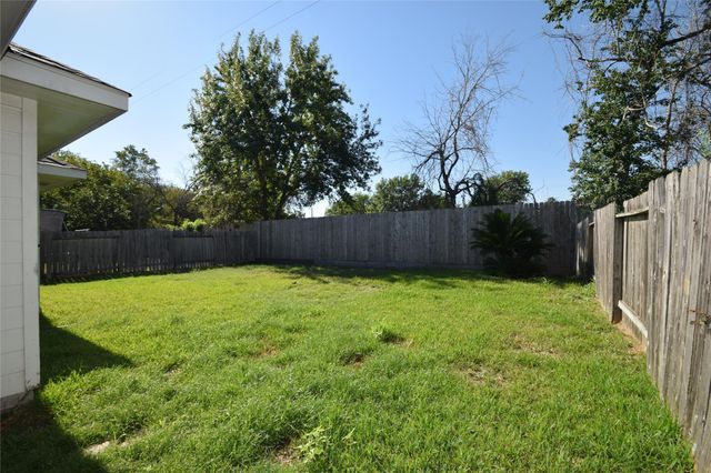 5726 Indigo Trails Drive, Richmond, TX 77469