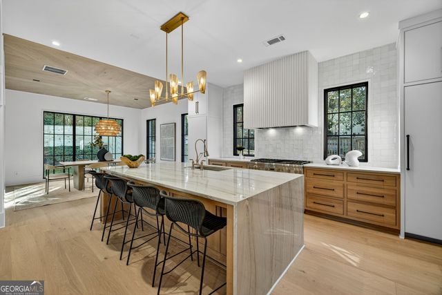 991 Courtenay Drive NE, Atlanta, GA 30306