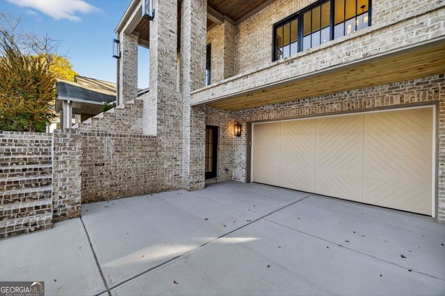 991 Courtenay Drive NE, Atlanta, GA 30306