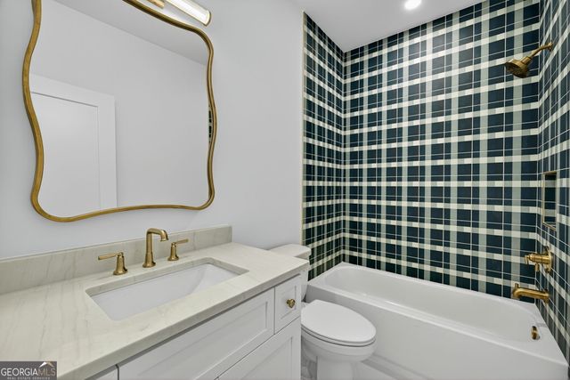 991 Courtenay Drive NE, Atlanta, GA 30306