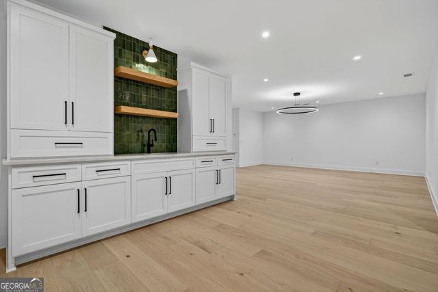 991 Courtenay Drive NE, Atlanta, GA 30306