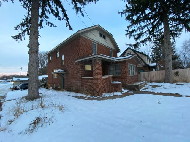 4708 Forest Hills Road, Loves Park, IL 61111