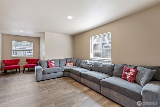 18323 121st Street E, Bonney Lake, WA 98391