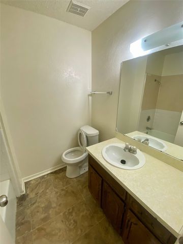 7513 Meadowbrook Drive, Watauga, TX 76148