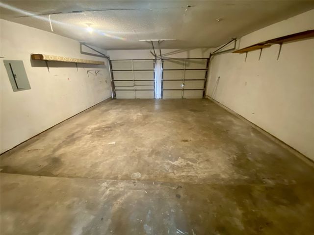 7513 Meadowbrook Drive, Watauga, TX 76148