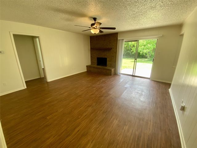7513 Meadowbrook Drive, Watauga, TX 76148