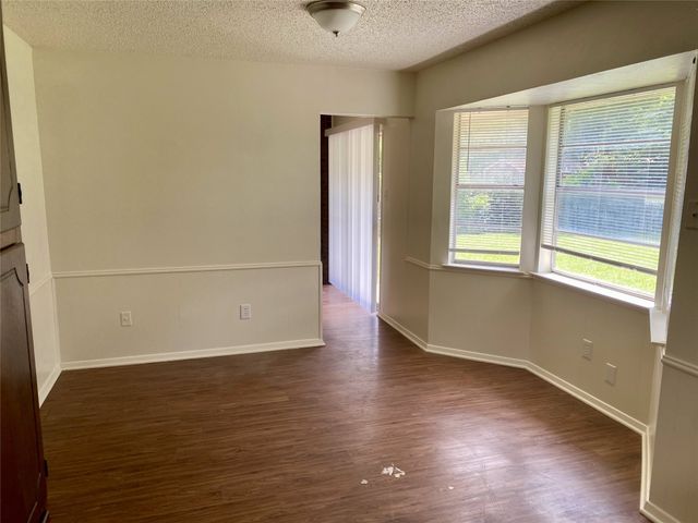 7513 Meadowbrook Drive, Watauga, TX 76148